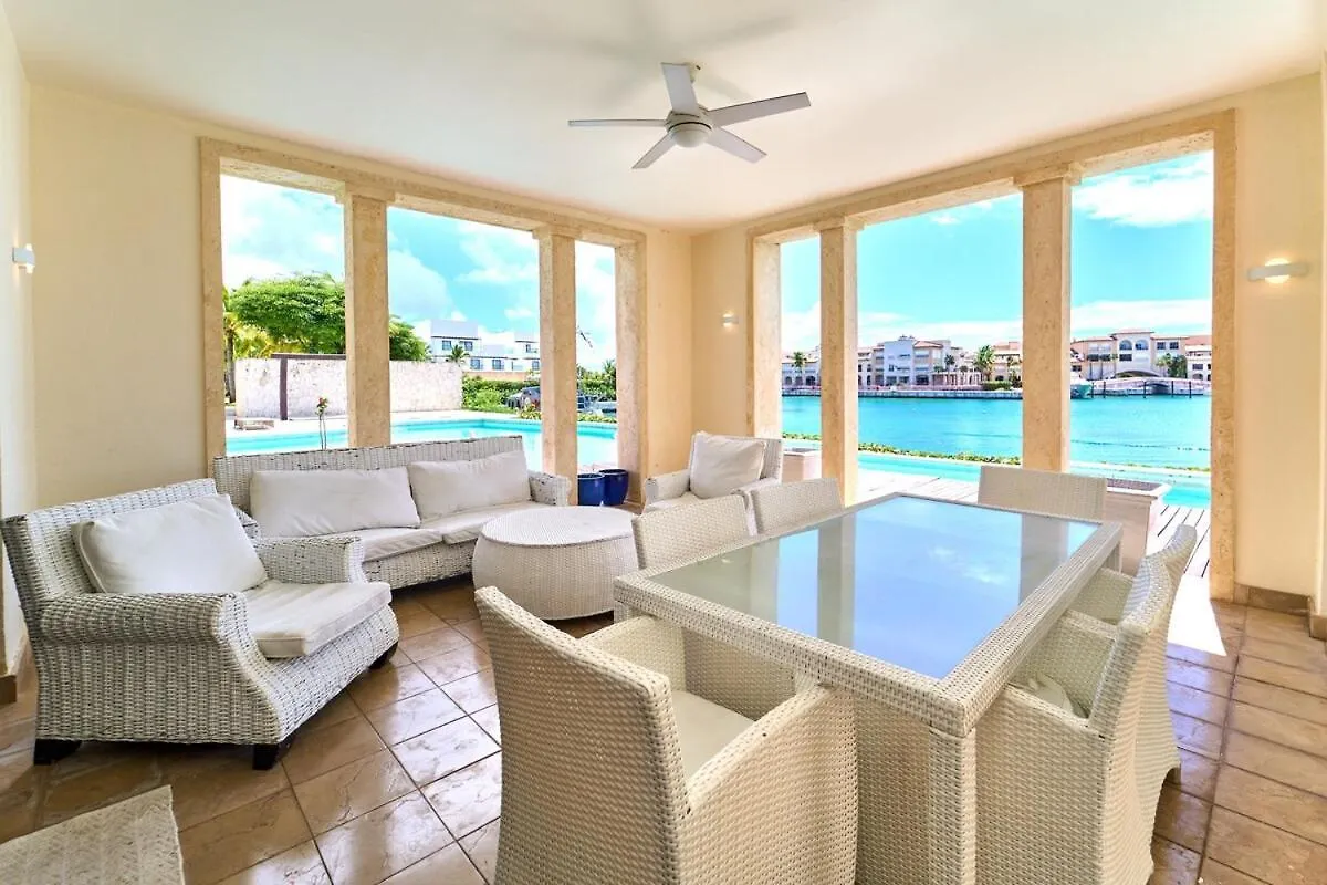 蓬塔卡纳3Br Getaway, Pool & Breathtaking Sunsets公寓